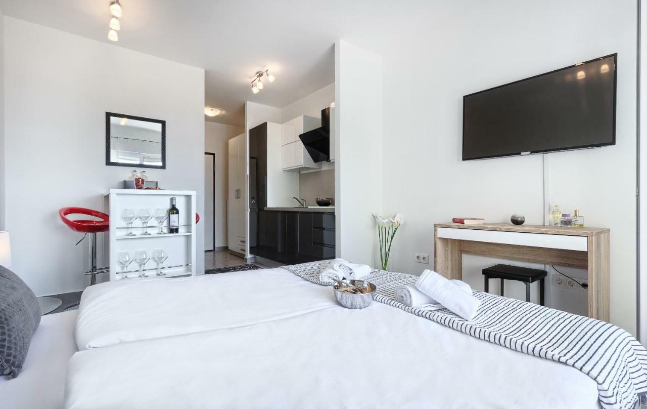 Modern Apartments With Sea View 150 Meters To Beach Kaštela 외부 사진