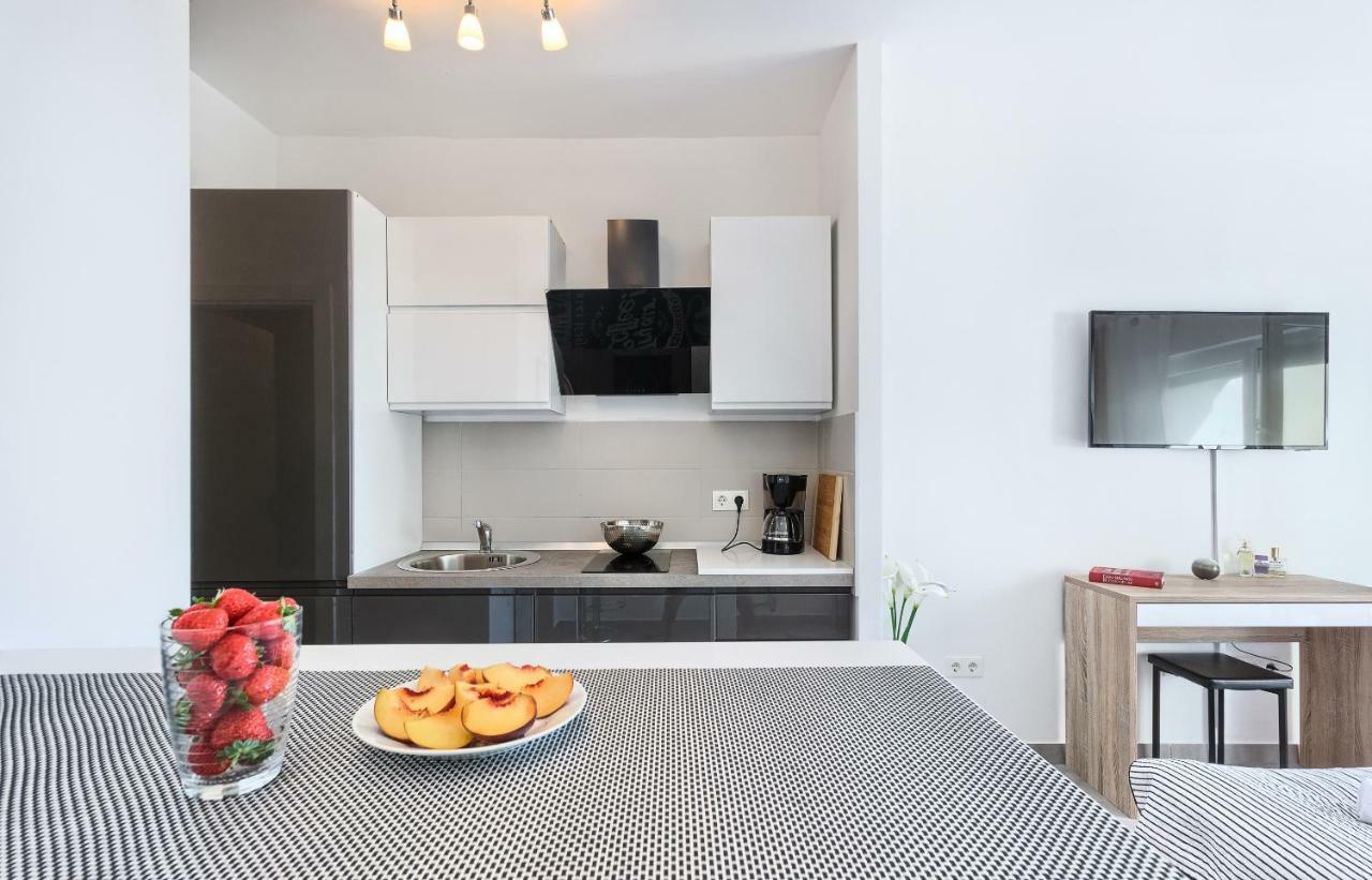 Modern Apartments With Sea View 150 Meters To Beach Kaštela 외부 사진