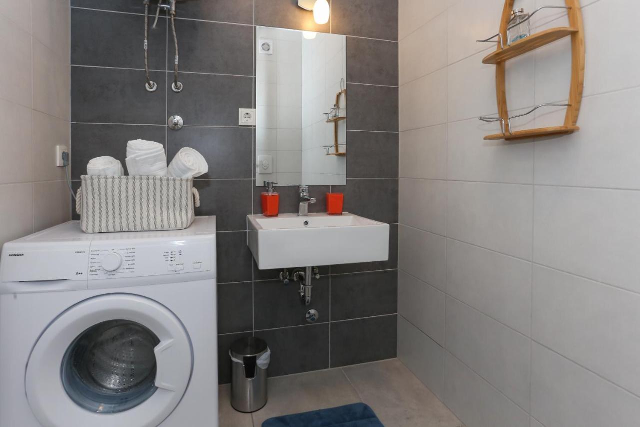Modern Apartments With Sea View 150 Meters To Beach Kaštela 외부 사진